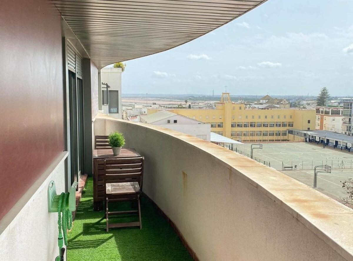 Apartamento moderno con vistas El Puerto de Santa Maria Bagian luar foto